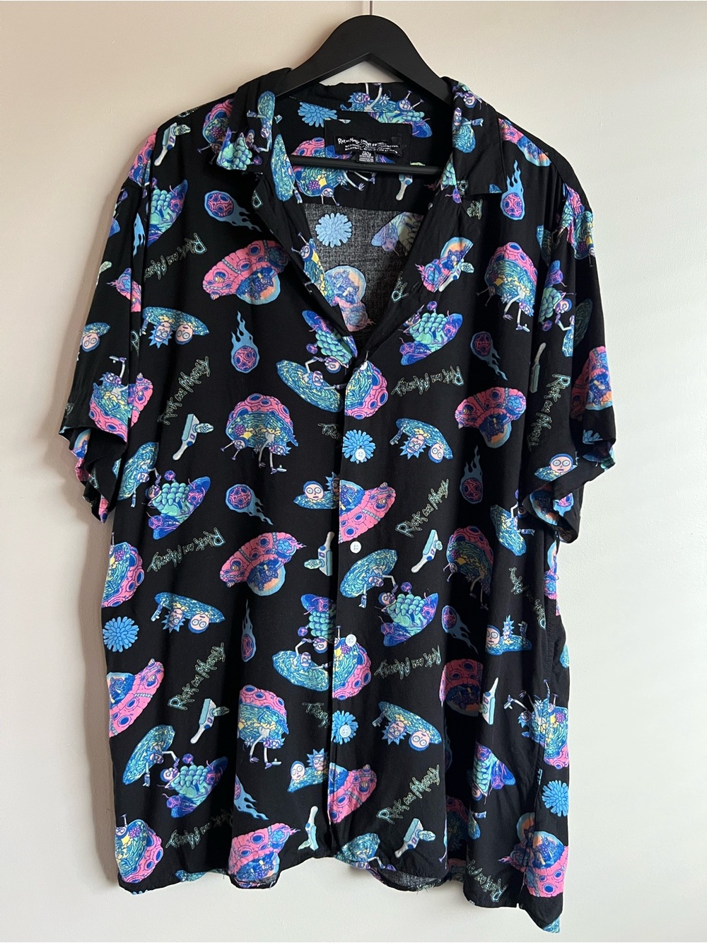Rick and Morty Men’s Button Down Party Shirt size XL